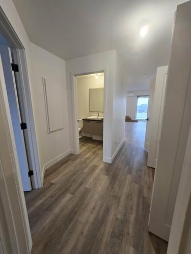 2 bedrooms apartment for rent in Sherbrooke — photo 9