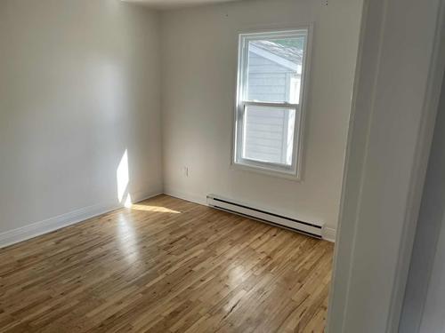 2 bedrooms apartment for rent in Sherbrooke — photo 4