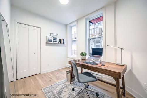 4 bedrooms apartment for rent in Montreal - Le Plateau-Mont-Royal — photo 9