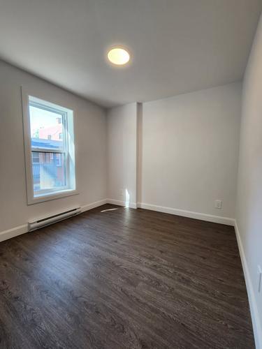 2 bedrooms apartment for rent in Sherbrooke — photo 4