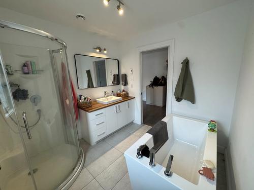 2 bedrooms apartment for rent in Sherbrooke — photo 11