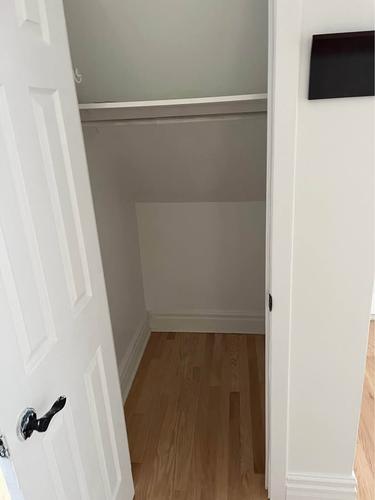 4 bedrooms apartment for rent in Laval — photo 9