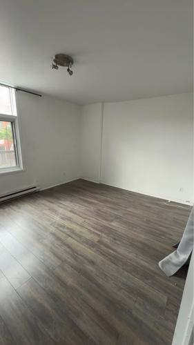 3 bedrooms apartment for rent in Montreal - Verdun — photo 11