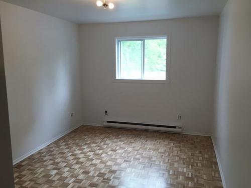 Appartement de 2 chambres à louer à Longueuil — photo 3