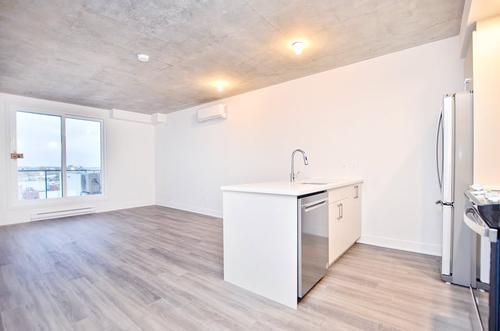 2 bedrooms apartment for rent in Laval — photo 3