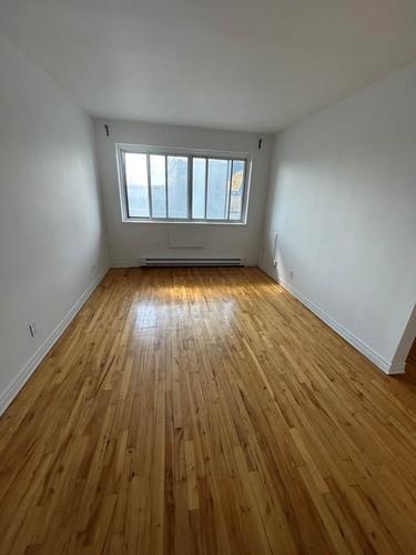 Appartement de 1 chambre à louer à Montreal - Villeray–Saint-Michel–Parc-Extension — photo 2