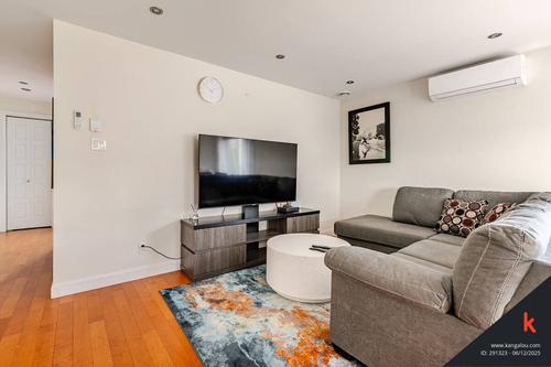 2 bedrooms apartment for rent in Laval — photo 2