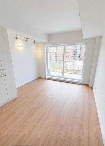 Studio for rent in Québec - Sainte-Foy–Sillery–Cap-Rouge — photo 2