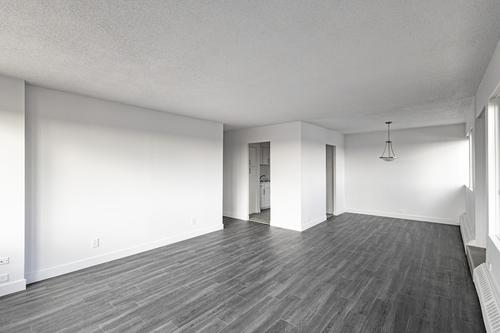 2 bedrooms apartment for rent in Laval — photo 13