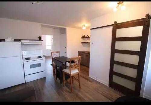 Studio for rent in Québec - La Cité-Limoilou — photo 5