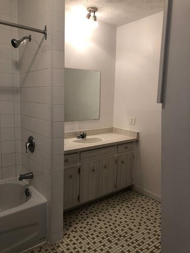 2 bedrooms apartment for rent in Sherbrooke — photo 2