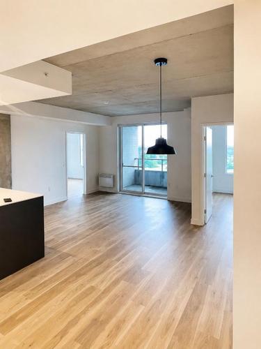 2 bedrooms apartment for rent in Laval — photo 4