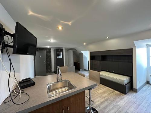 Studio for rent in Québec - La Cité-Limoilou — photo 3