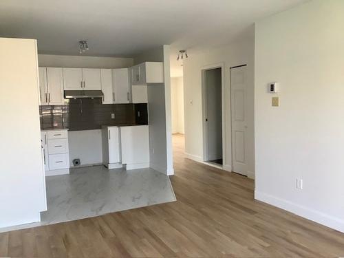 2 bedrooms apartment for rent in Laval — photo 3
