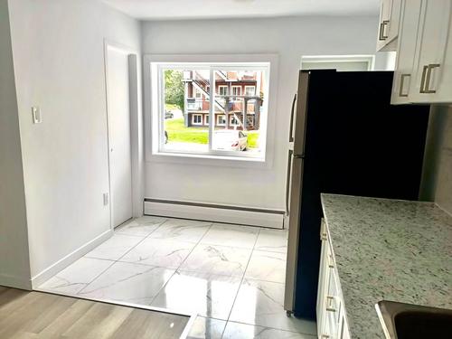 2 bedrooms apartment for rent in Sherbrooke — photo 6