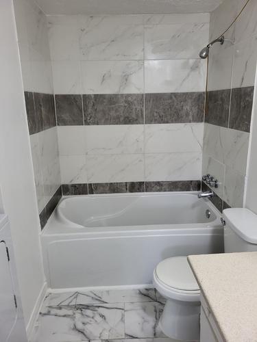 2 bedrooms apartment for rent in Sherbrooke — photo 8