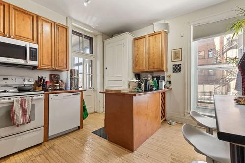 5 bedrooms apartment for rent in Montreal - Ville-Marie — photo 10