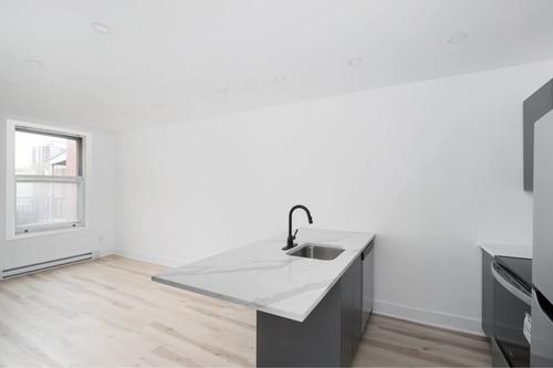 2 bedrooms apartment for rent in Montreal - Le Plateau-Mont-Royal — photo 3