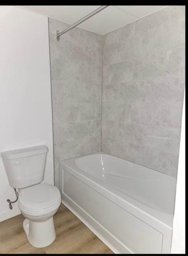 2 bedrooms apartment for rent in Sherbrooke — photo 9