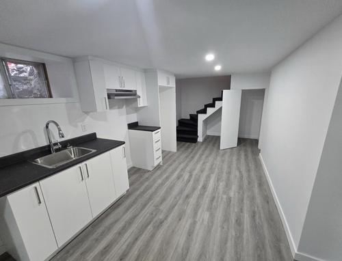 5 bedrooms apartment for rent in Montreal - Le Plateau-Mont-Royal — photo 12