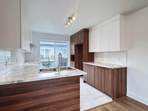 Appartement de 3 chambres à louer à Longueuil — photo 4