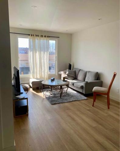 2 bedrooms apartment for rent in Laval — photo 3