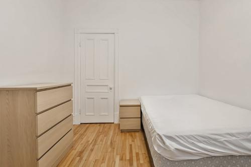 5 bedrooms apartment for rent in Montreal - Le Plateau-Mont-Royal — photo 13