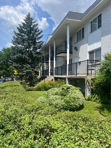 2 bedrooms apartment for rent in Laval — photo 2