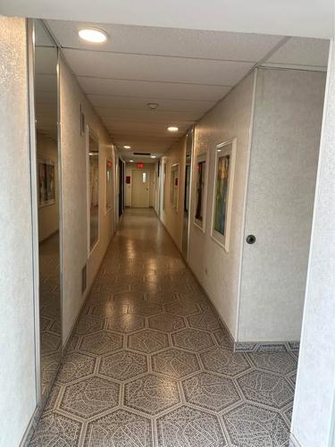 1 bedroom apartment for rent in Montreal - Ville-Marie — photo 8