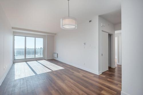 2 bedrooms apartment for rent in Laval — photo 4