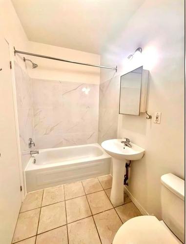 Studio for rent in Montreal - Mercier–Hochelaga-Maisonneuve — photo 3
