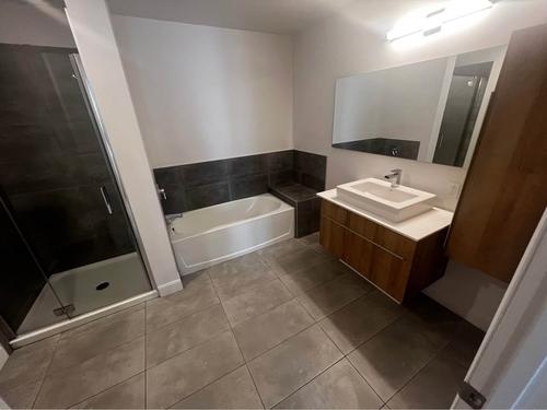2 bedrooms apartment for rent in Laval — photo 13