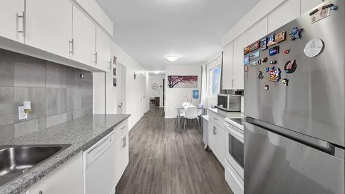 3 bedrooms apartment for rent in Montreal - Ahuntsic-Cartierville — photo 2