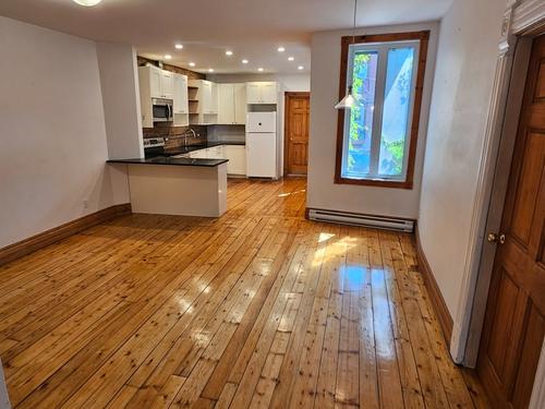 2 bedrooms apartment for rent in Montreal - Ville-Marie — photo 2