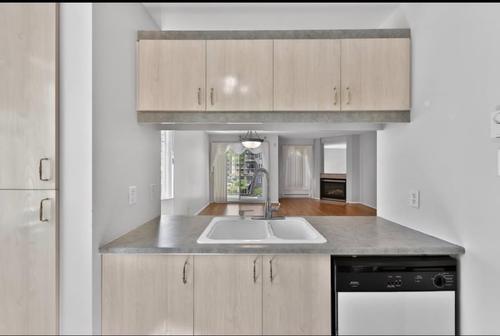3 bedrooms apartment for rent in Laval — photo 14