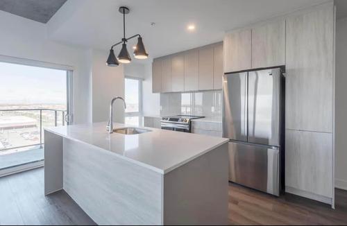 3 bedrooms apartment for rent in Laval — photo 8