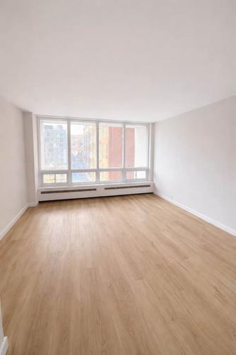 1 bedroom apartment for rent in Montreal - Ville-Marie — photo 9
