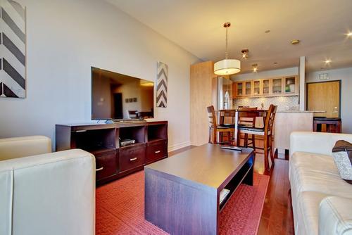 2 bedrooms apartment for rent in Laval — photo 9