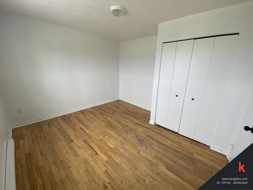 2 bedrooms apartment for rent in Sherbrooke — photo 12