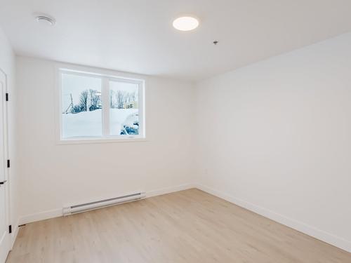 2 bedrooms apartment for rent in Sherbrooke — photo 9
