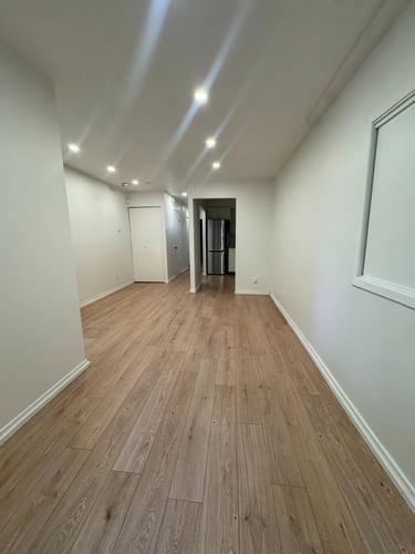 1 bedroom apartment for rent in Montreal - Ville-Marie — photo 8