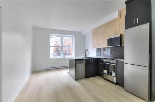 2 bedrooms apartment for rent in Montreal - Ville-Marie — photo 3
