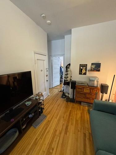 2 bedrooms apartment for rent in Montreal - Le Plateau-Mont-Royal — photo 2