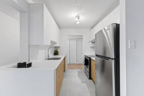 2 bedrooms apartment for rent in Laval — photo 3