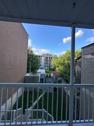 4 bedrooms apartment for rent in Montreal - Mercier–Hochelaga-Maisonneuve — photo 2