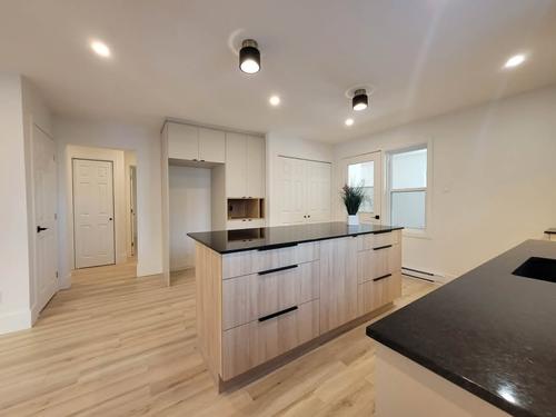 2 bedrooms apartment for rent in Laval — photo 2