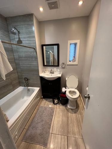 5 bedrooms apartment for rent in Montreal - Le Plateau-Mont-Royal — photo 13
