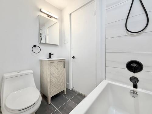 2 bedrooms apartment for rent in Montreal - Côte-des-Neiges–Notre-Dame-de-Grâce — photo 11