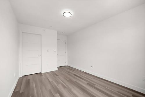 4 bedrooms apartment for rent in Montreal - Ahuntsic-Cartierville — photo 16