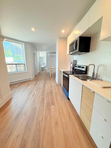 4 bedrooms apartment for rent in Montreal - Le Plateau-Mont-Royal — photo 2